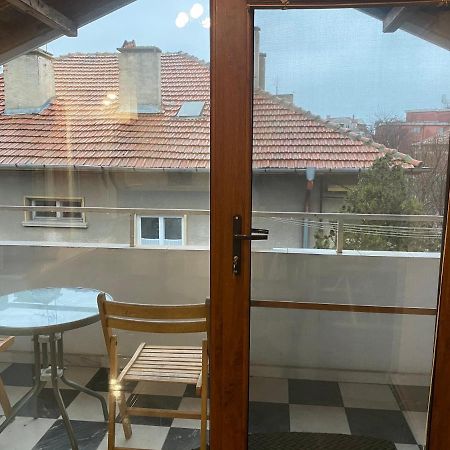 Lucy Apartament Apartman Burgasz Kültér fotó